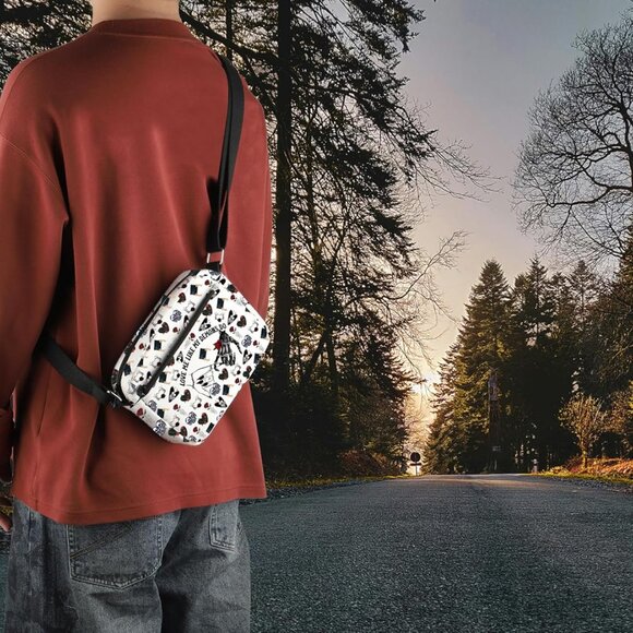 Unique Skull Hands Tote: Gothic Valentine Crossbody Purse for All Occasions - Picture 6 of 6